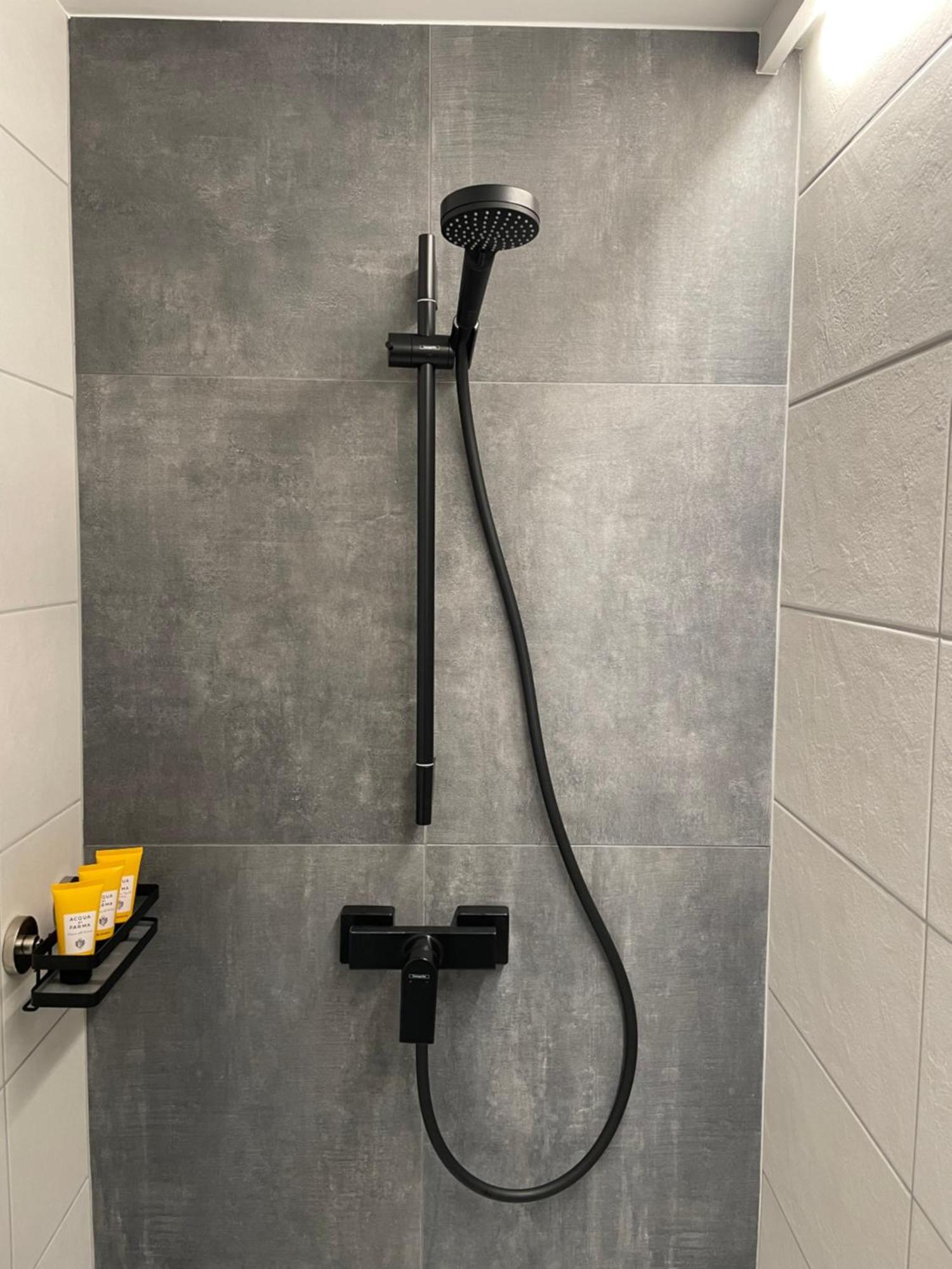 - La Meute Apartment